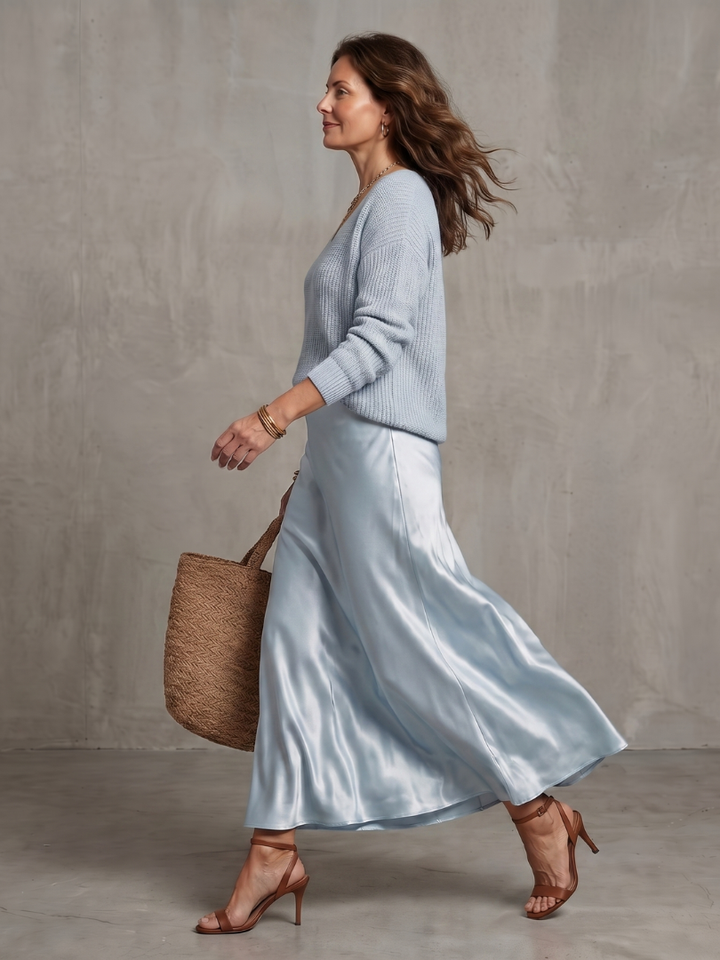 Luciana | Ensemble Jupe Satinée Biais et Pull Tricoté