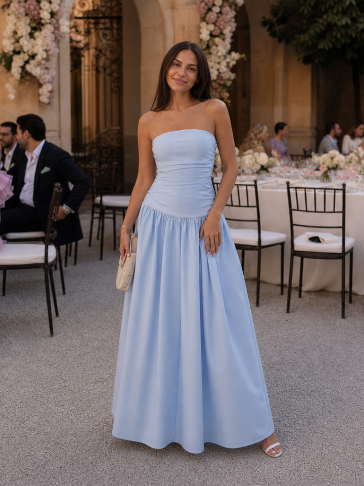 Zelene | Robe midi à corsage froncé sans bretelles