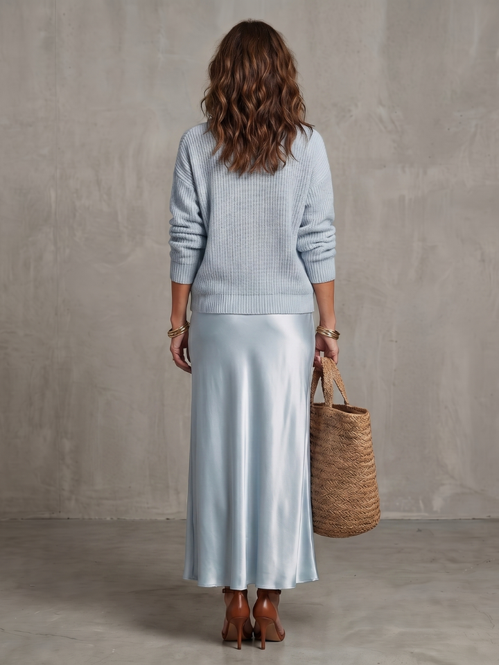 Luciana | Ensemble Jupe Satinée Biais et Pull Tricoté