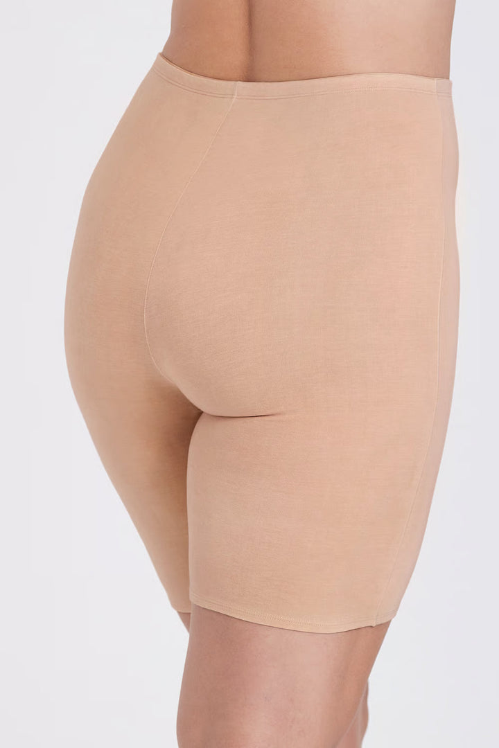 Mary | Short sculptant anti-frottement à porter sous une robe ou une jupe