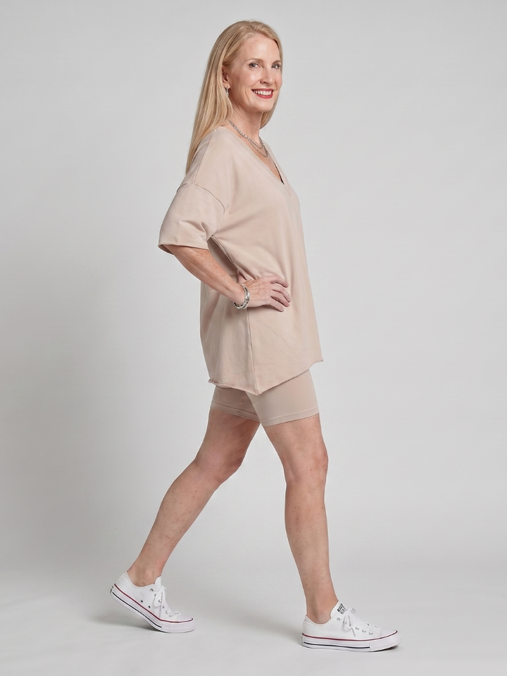Lucinda | Ensemble Haut à Col V et Shorts Détente