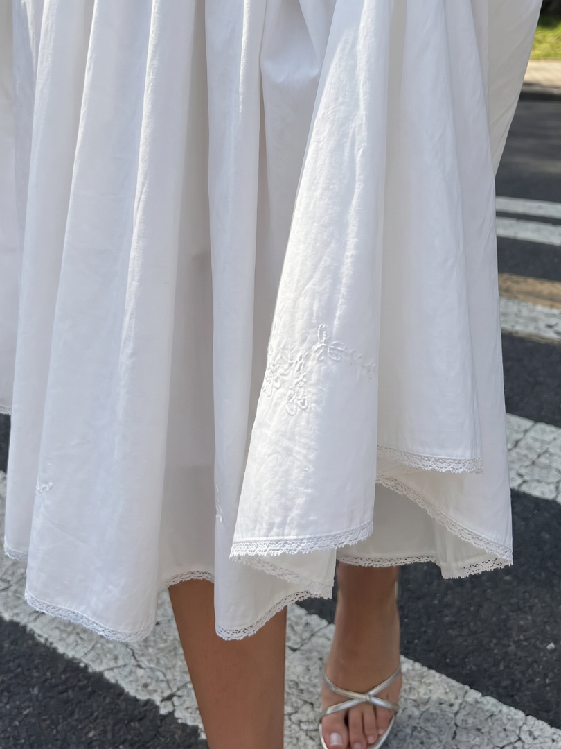 Neime | Robe Midi Évasée Sans Manches avec Boutonnage