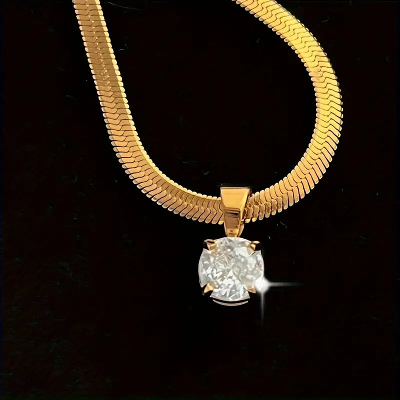 Collier Pendentif Élégant en Strass