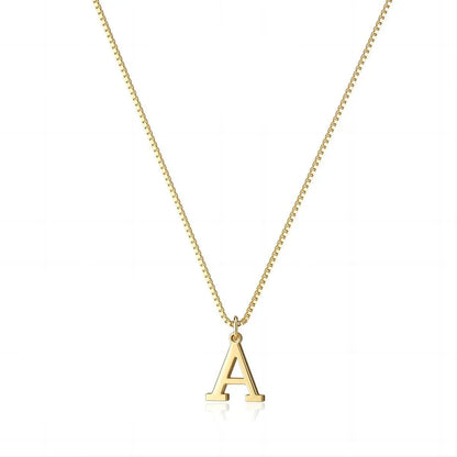 Collier avec des initiales de lettres d'amour