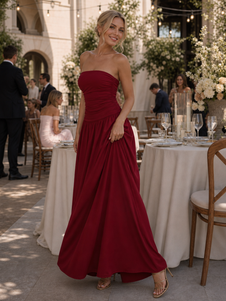 Zelene | Robe midi à corsage froncé sans bretelles