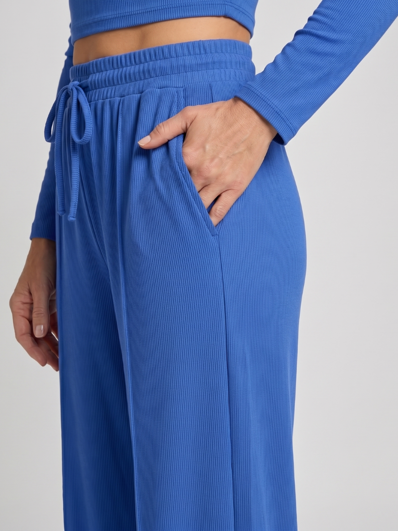 Avam | Ensemble Top Court à Manches Longues et Pantalon