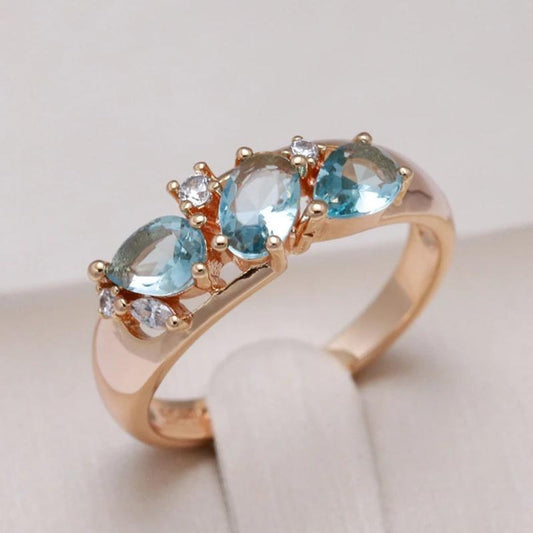 Bague vintage en zirconium bleu élégant en or