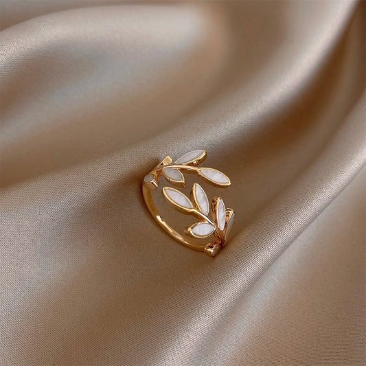 Pur - Bague Ajustable en Opale Blanche en Feuille