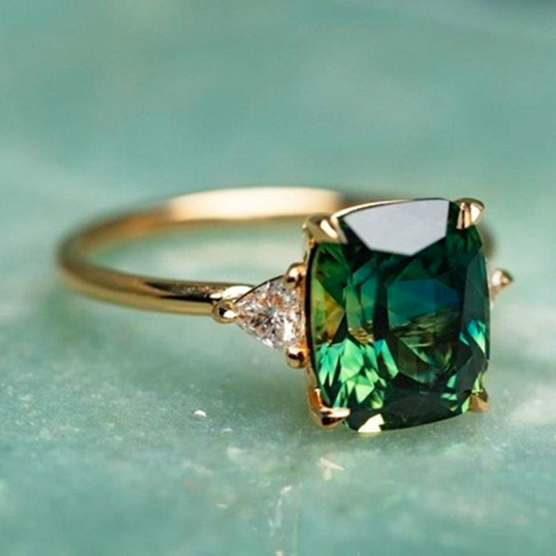 Bague avec Zirconium Vert en Or