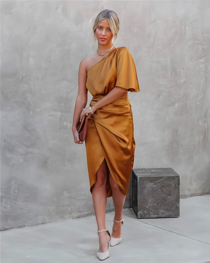 Kyra™ | Élégant Robe en Soie avec Fentes